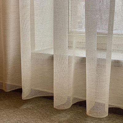 Jak vybrat záclony a závěsy: kompletní průvodce pro každý interiér